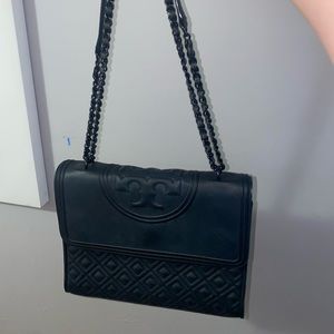 TORY BURCH FLEMING MATTE CONVERTIBLE SHOULDER BAG